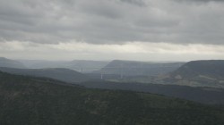 Le viaduc de Millau sous la pluie