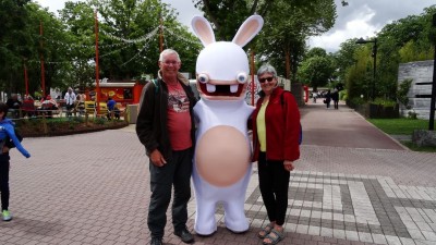 Avec un Lapin Crétin 😂😂